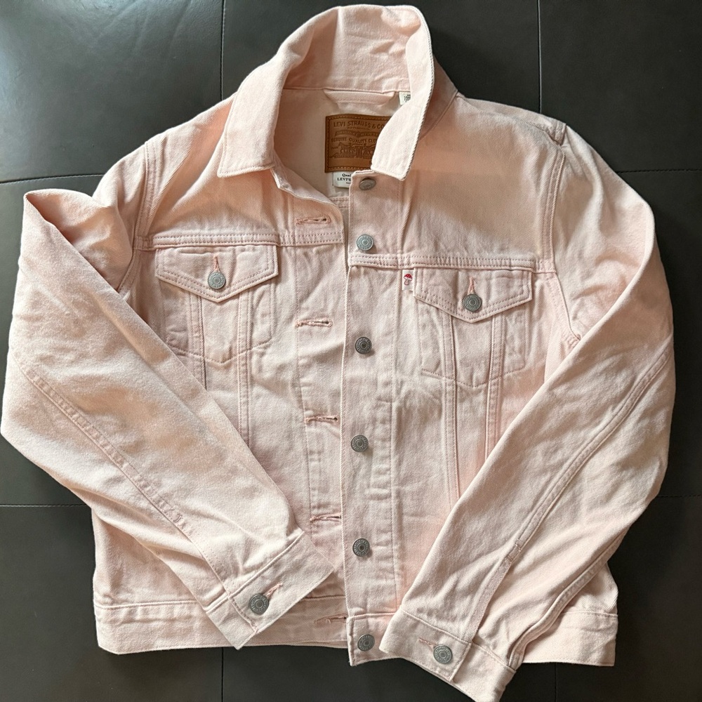 Light Pink Levi’s Trucker Jacket